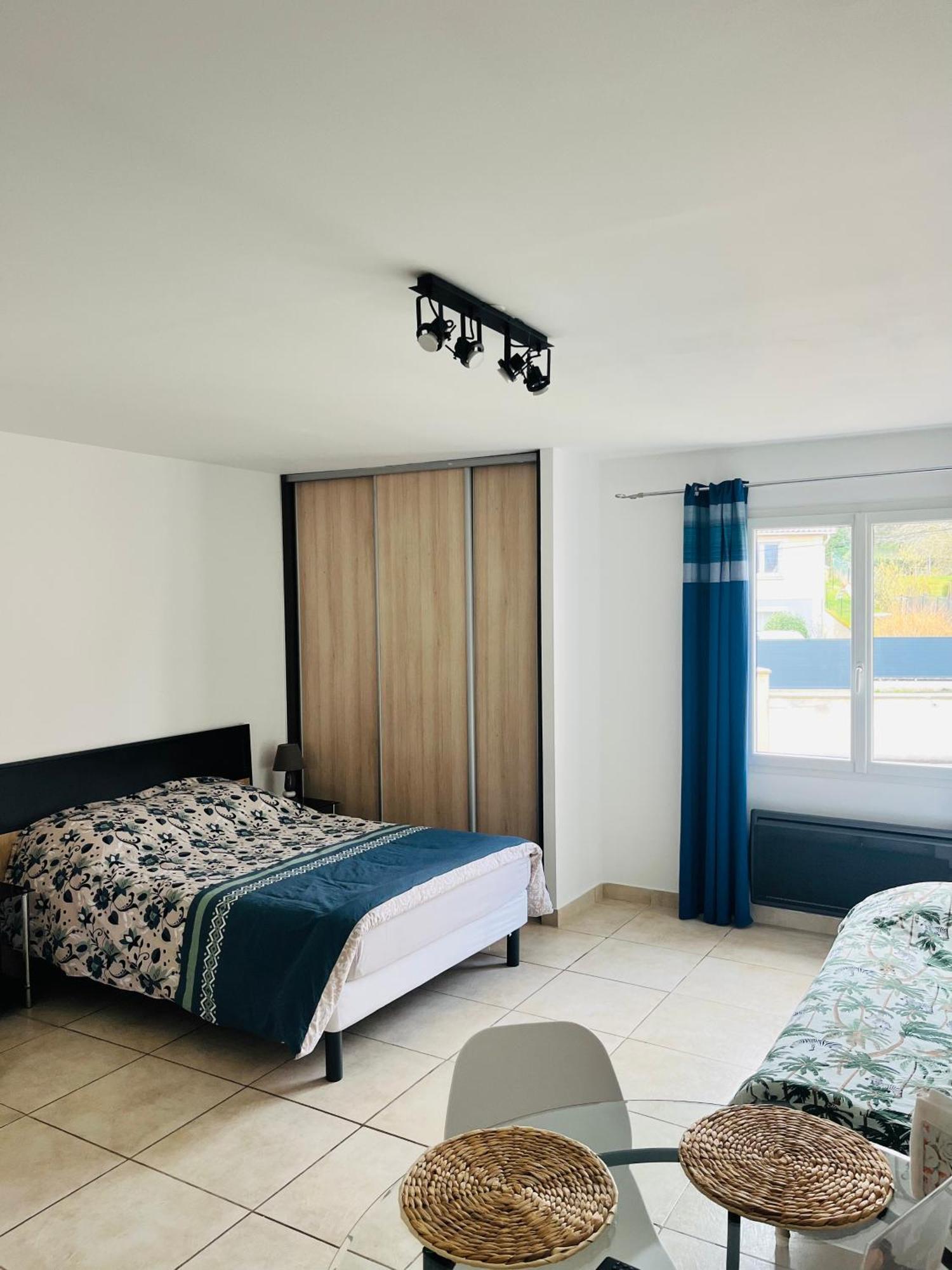Le Chaleureux - Disneyland, Parking Gratuit Apartment Montry ภายนอก รูปภาพ